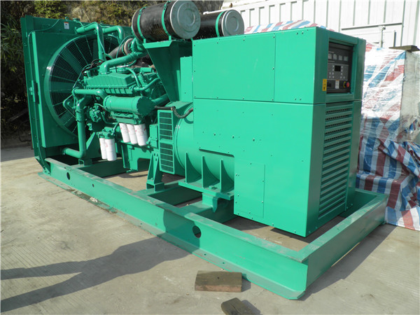 龙南出租发电机-进口柴油发电机组与国产柴油发电机组的区别