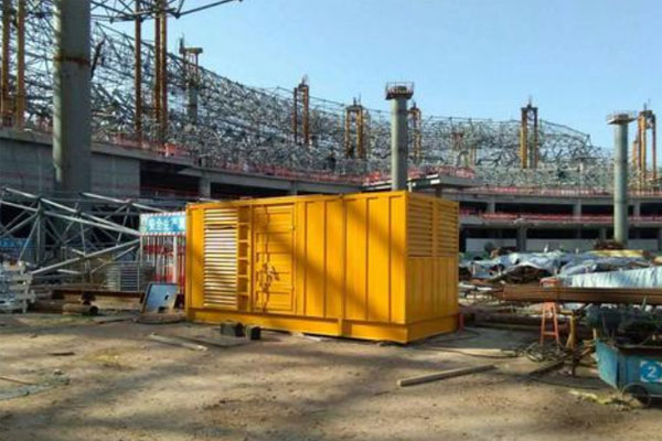 龙南发电机出租如何判断空气滤清器是否需要更换？